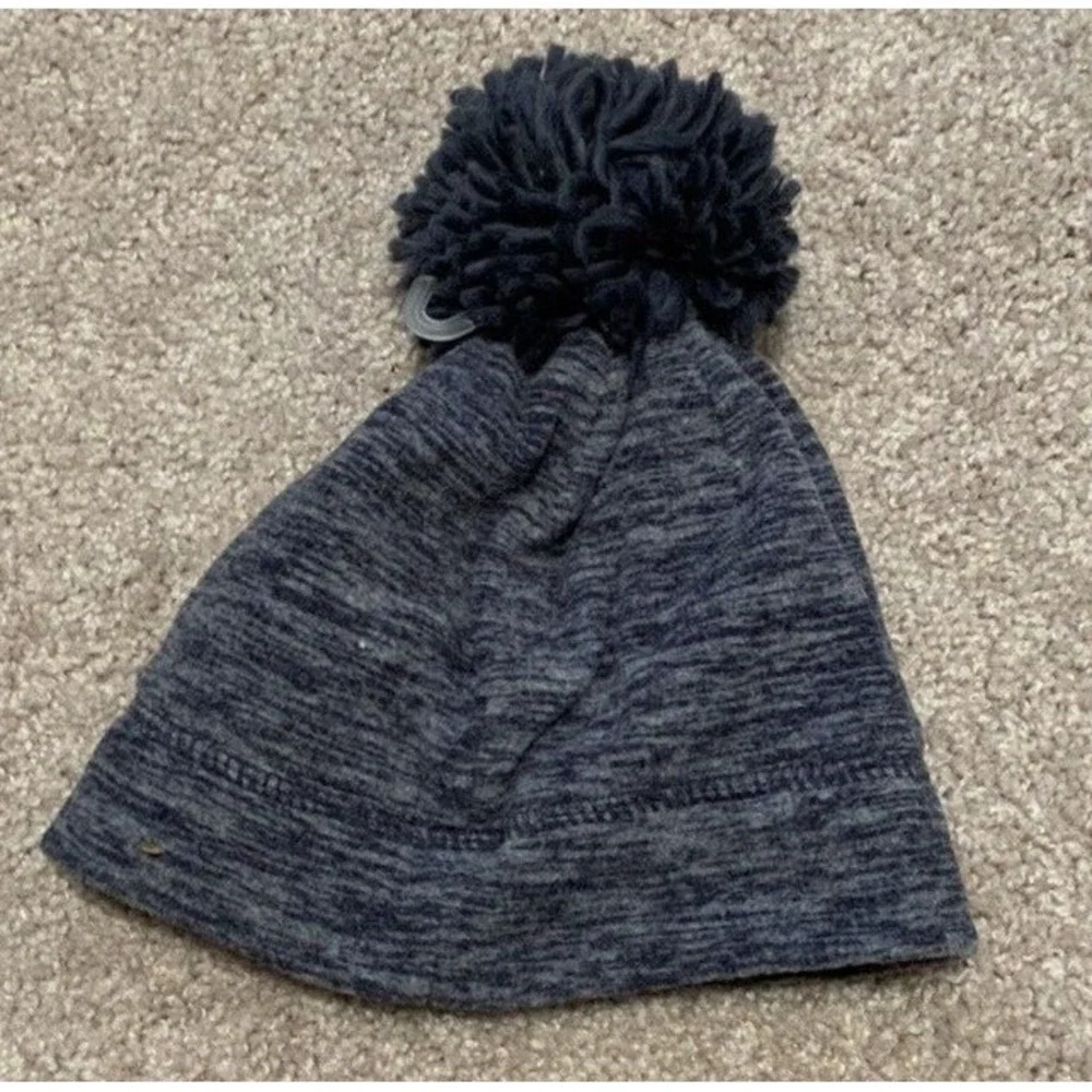 Cat & Jack Toddler Blue Beanie Fleece Lined Winter Hat With‎ Ball 2T-5T